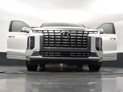 Used 2023 Hyundai Palisade Calligraphy FWD image 11