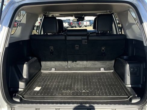 Used 2020 Toyota 4Runner Venture image 36