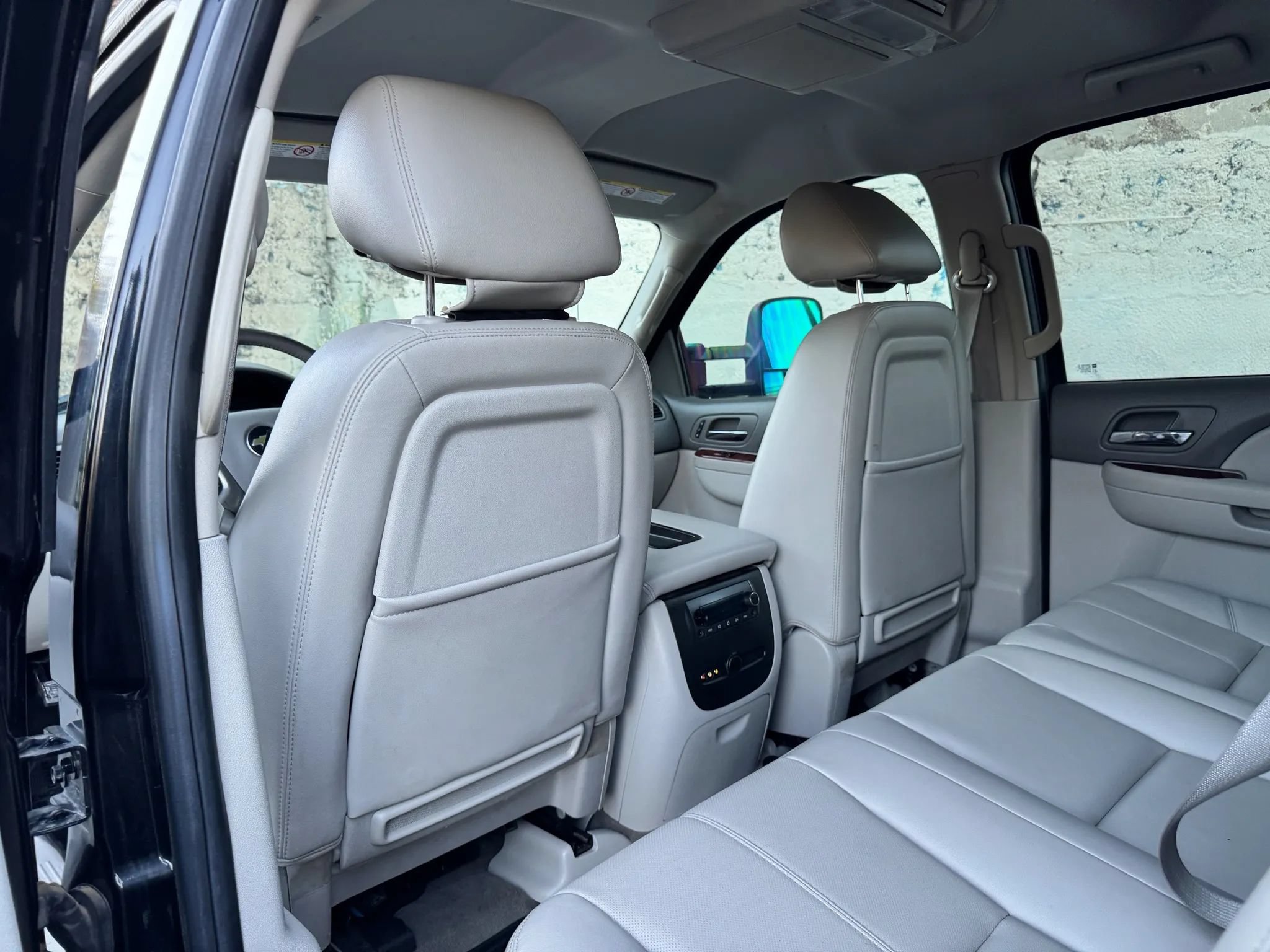 Used 2012 Chevrolet Silverado 2500 LTZ w/ LTZ Plus Package AWD/4WD image 19