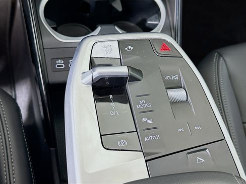 Used 2025 BMW X1 xDrive28i image 24