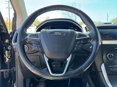 Used 2015 Ford Edge SEL w/ Equipment Group 201A AWD/4WD image 18