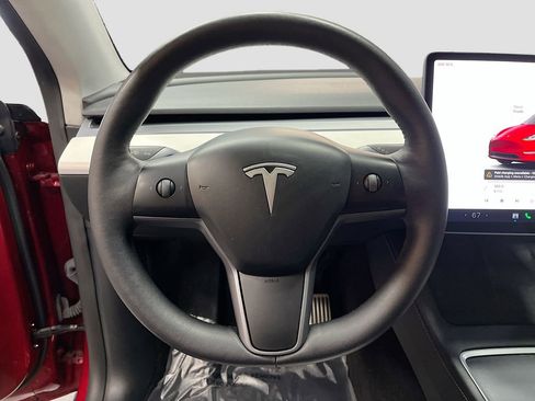Used 2024 Tesla Model Y Long Range AWD/4WD image 11