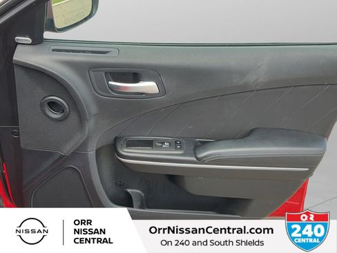 Used 2023 Dodge Charger SXT RWD image 10