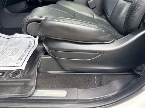 Used 2020 Lincoln Navigator L Reserve w/ Equipment Group 208A Reserve image 21