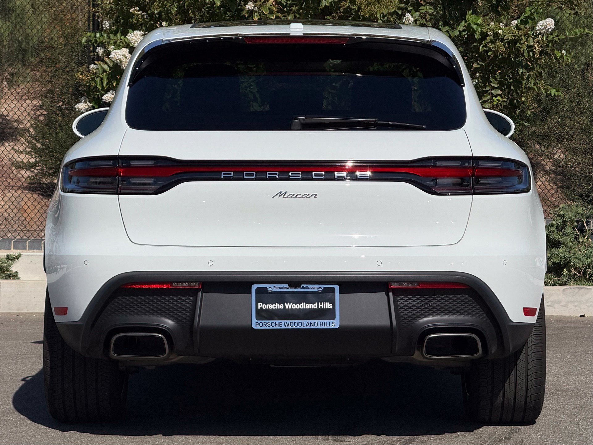 Used 2026 Porsche Macan AWD/4WD image 6