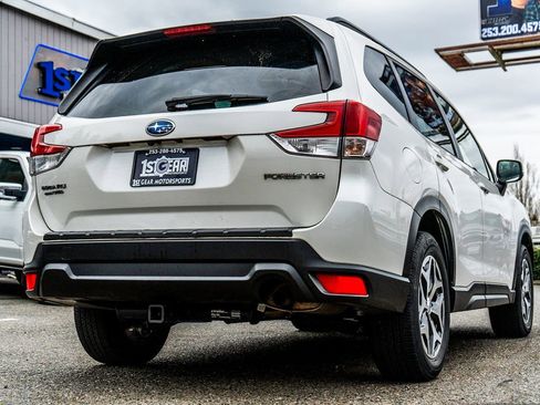 Used 2021 Subaru Forester Premium w/ Popular Package #1 AWD/4WD image 3