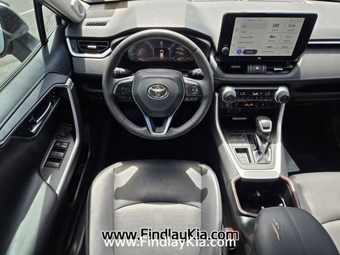 Used 2023 Toyota RAV4 Limited FWD image 15