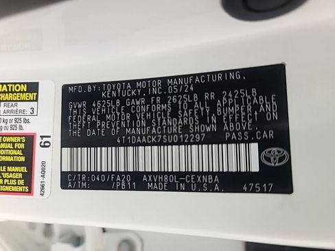 Used 2025 Toyota Camry SE FWD image 41
