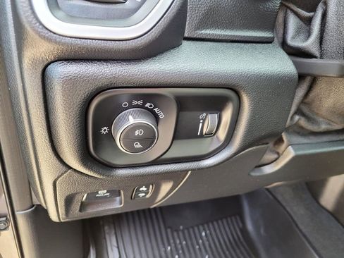 Used 2022 RAM 1500 Lone Star image 24