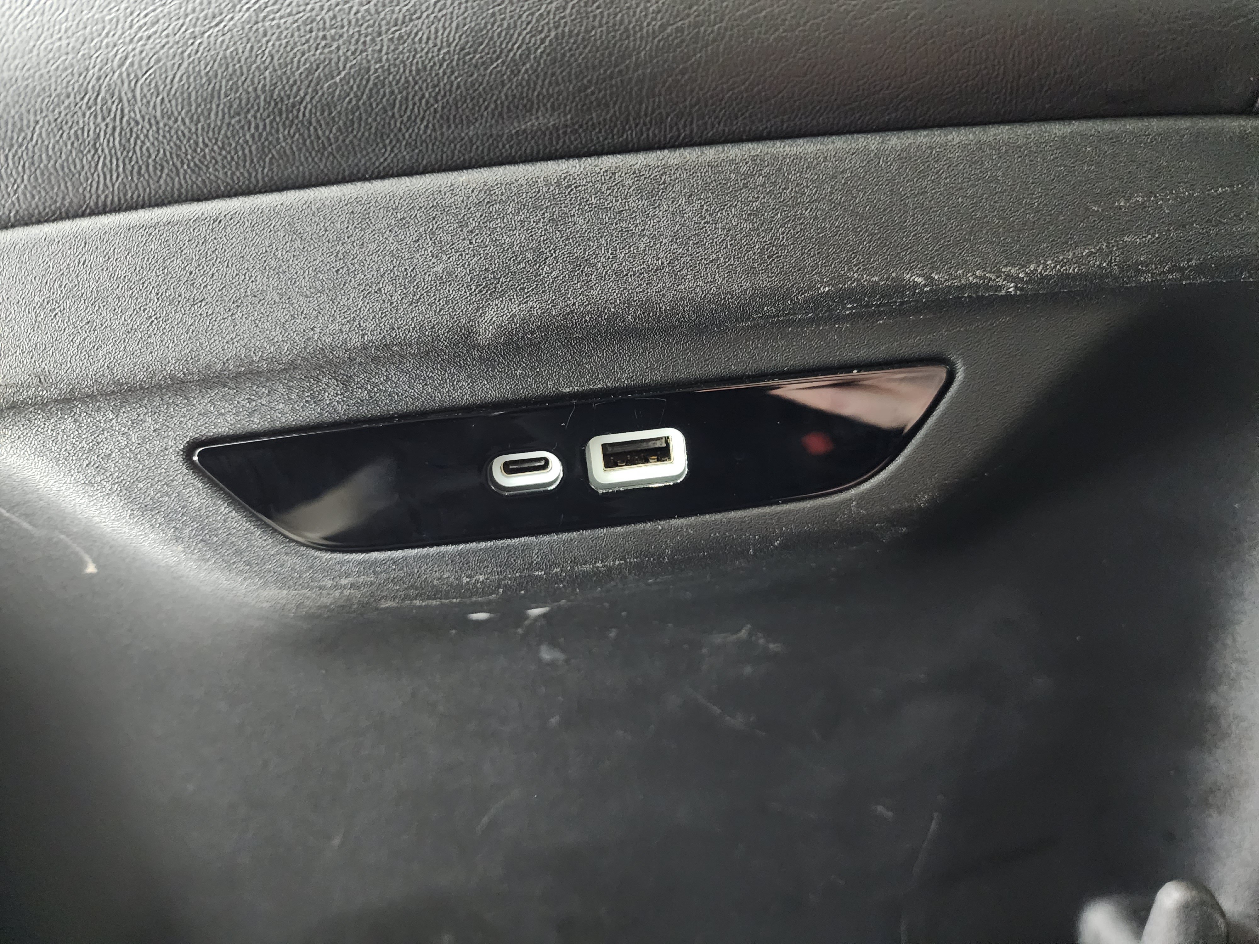 Used 2024 Chrysler Pacifica Touring-L FWD image 38
