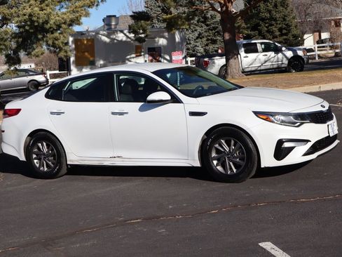 Used 2020 Kia Optima LX image 2