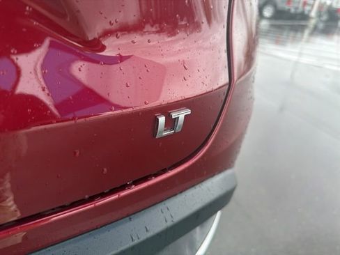 Used 2024 Chevrolet Trax LT w/ LT Convenience Package image 9