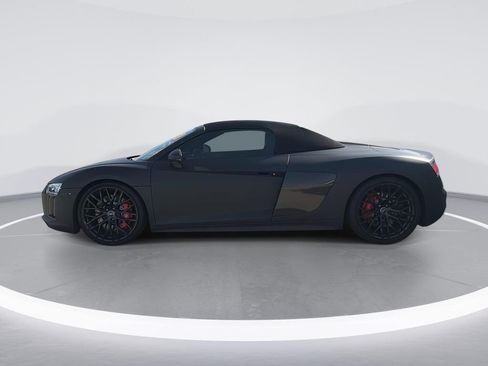 Used 2017 Audi R8 V10 w/ Carbon Exterior Package image 5