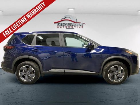 Used 2025 Nissan Rogue SV FWD image 18