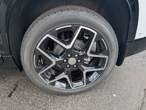 New 2026 Chevrolet Traverse High Country w/ LPO, Floor Liner Package AWD/4WD image 22