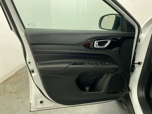 Used 2026 Jeep Compass Latitude w/ Quick Order Package 29K image 18