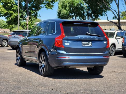 Certified 2024 Volvo XC90 T8 Ultimate w/ Lounge Package AWD/4WD image 3