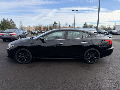 Used 2018 Nissan Maxima SR w/ Midnight Edition image 6
