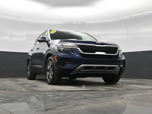 Used 2021 Kia Seltos EX image 30