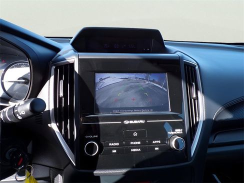 Used 2023 Subaru Forester Base image 21