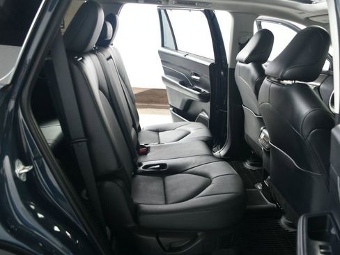 Used 2024 Toyota Grand Highlander AWD Hybrid image 38