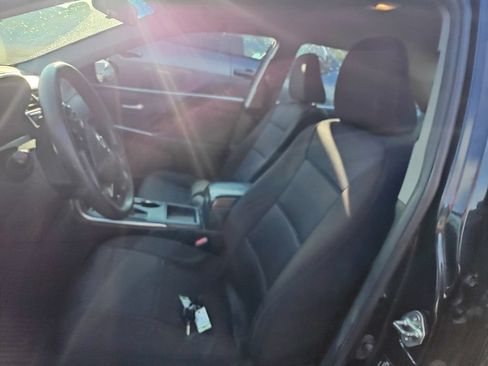 Used 2015 Toyota Camry LE FWD image 8