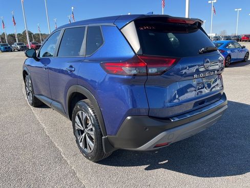 Used 2023 Nissan Rogue SV image 7