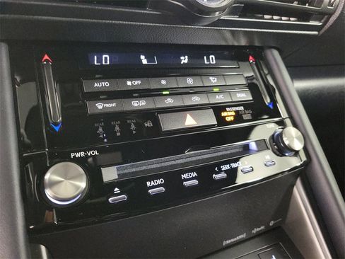 Used 2023 Lexus IS 350 F Sport w/ Navigation Package image 27