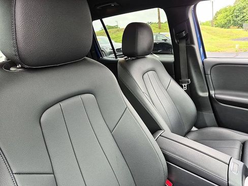 Used 2024 Mercedes-Benz GLB 250 4MATIC image 35