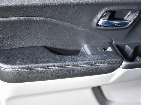 Used 2017 Honda Ridgeline RTL-E image 23