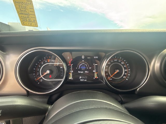 Used 2023 Jeep Gladiator Sport AWD/4WD image 24