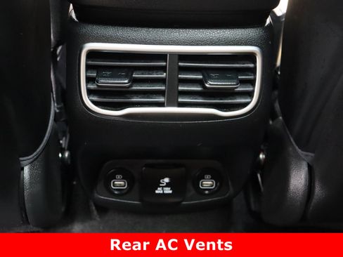 Used 2023 Hyundai Santa Fe Calligraphy image 34