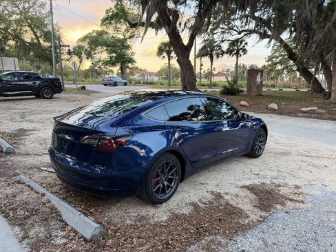 Used 2018 Tesla Model 3 Long Range RWD image 15