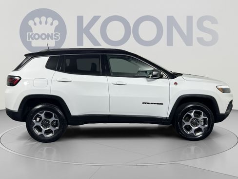 Used 2022 Jeep Compass Trailhawk w/ Trailhawk Elite Group AWD/4WD image 12