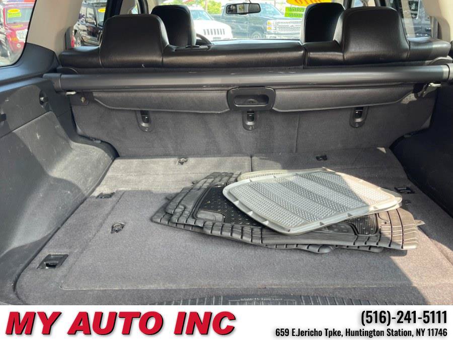 Used 2010 Jeep Grand Cherokee Laredo AWD/4WD image 33