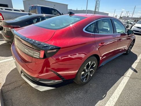 Used 2025 Hyundai Sonata SEL FWD image 4