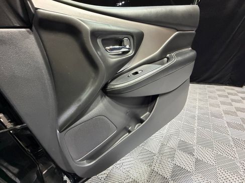 Certified 2023 Nissan Murano SV w/ SV Midnight Edition Package image 16