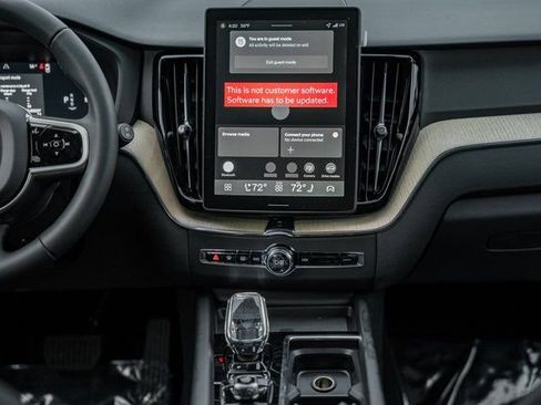 New 2026 Volvo XC60 B5 Plus w/ Protection Package Premier image 22