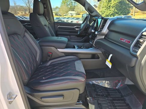 New 2026 RAM 1500 Big Horn AWD/4WD image 30