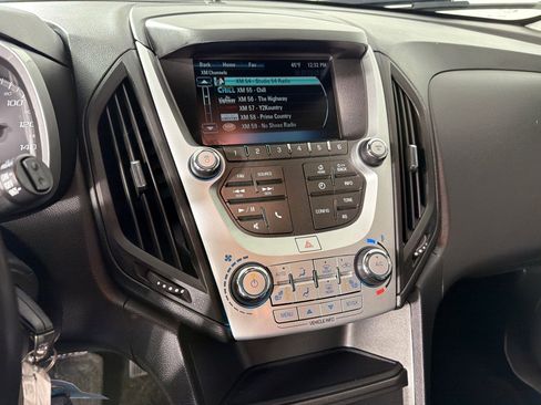 Used 2017 Chevrolet Equinox LT w/ Convenience Package image 16