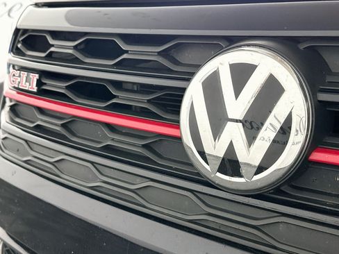 Used 2019 Volkswagen Jetta GLI FWD image 35
