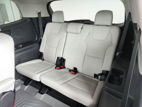 Certified 2022 Kia Telluride EX w/ EX Premium Package image 23