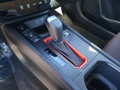 New 2025 Nissan Kicks SR w/ Illumination Package image 12