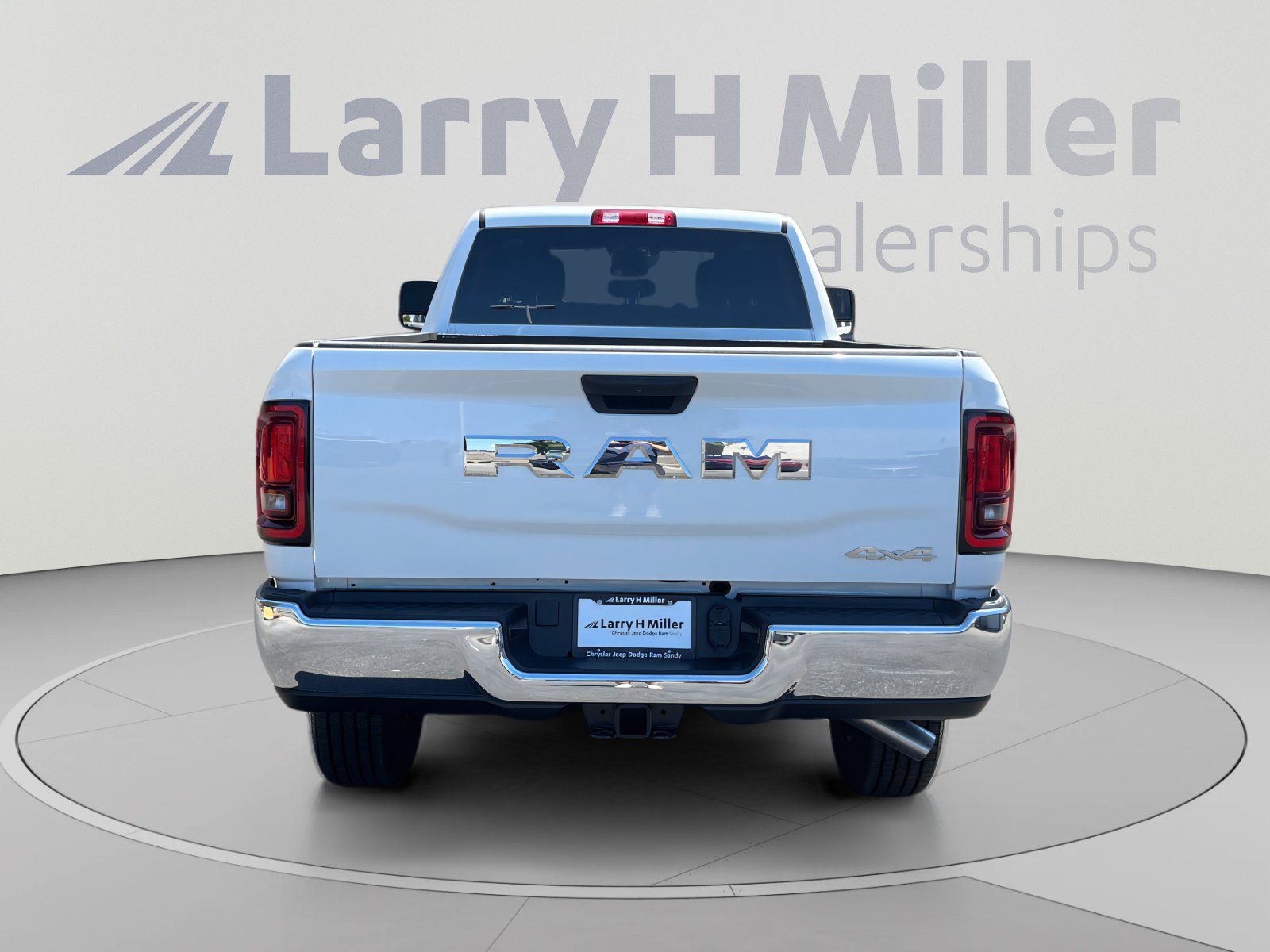 New 2026 RAM 2500 Tradesman w/ Chrome Appearance Group AWD/4WD image 4