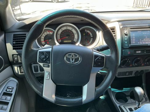 Used 2014 Toyota Tacoma PreRunner RWD image 21