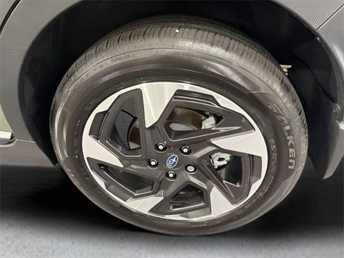 Certified 2025 Subaru Crosstrek 2.5i Limited w/ Popular Package #4A image 34