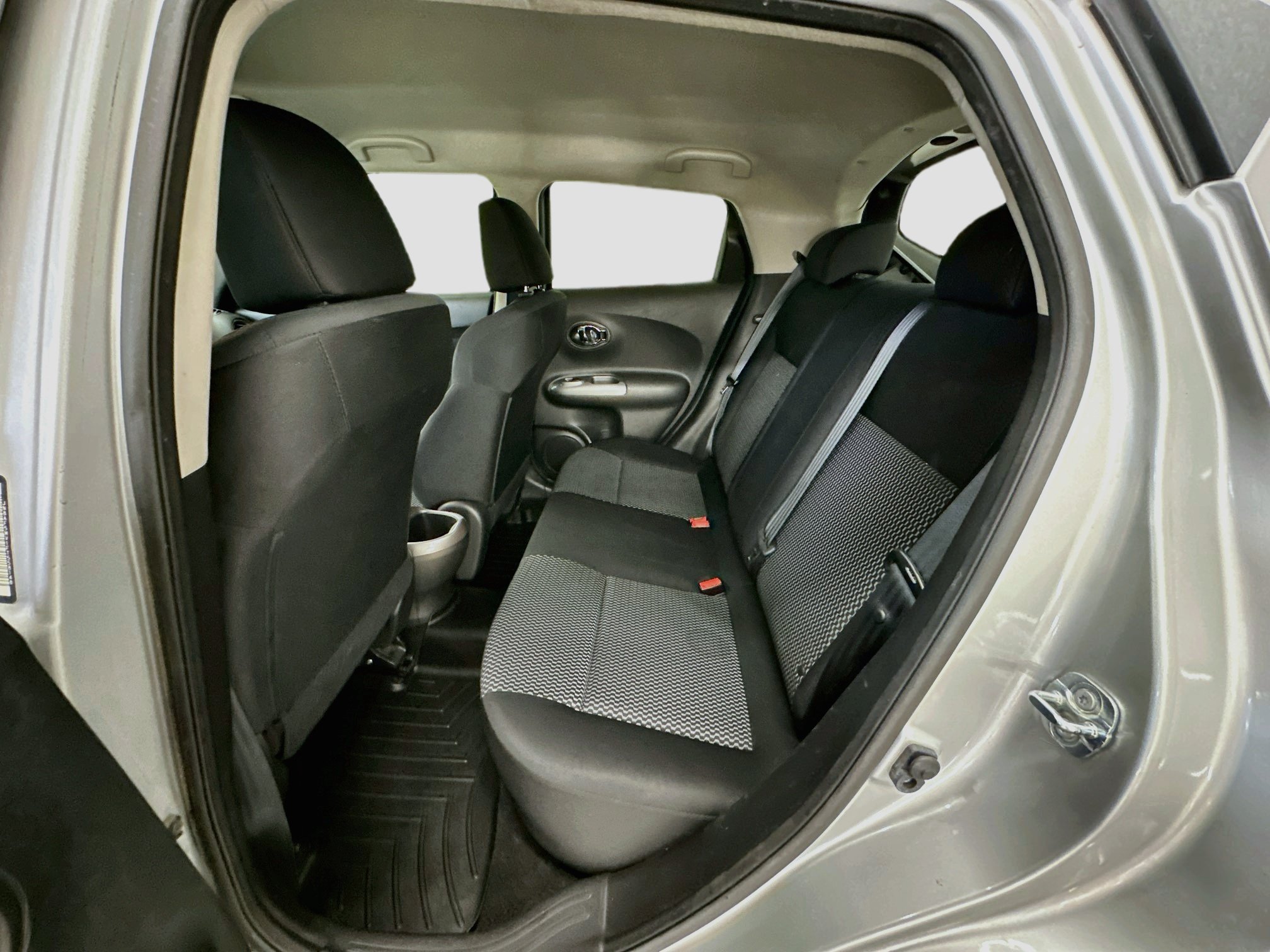 Used 2015 Nissan Juke S AWD/4WD image 28