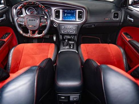 Used 2022 Dodge Charger Scat Pack RWD image 2