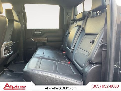 Used 2023 GMC Sierra 2500 Denali w/ Denali Black Diamond Edition image 13