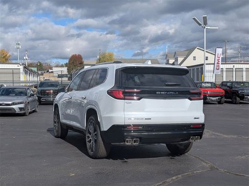New 2026 GMC Acadia Denali Ultimate w/ LPO, Floor Liner Package image 6